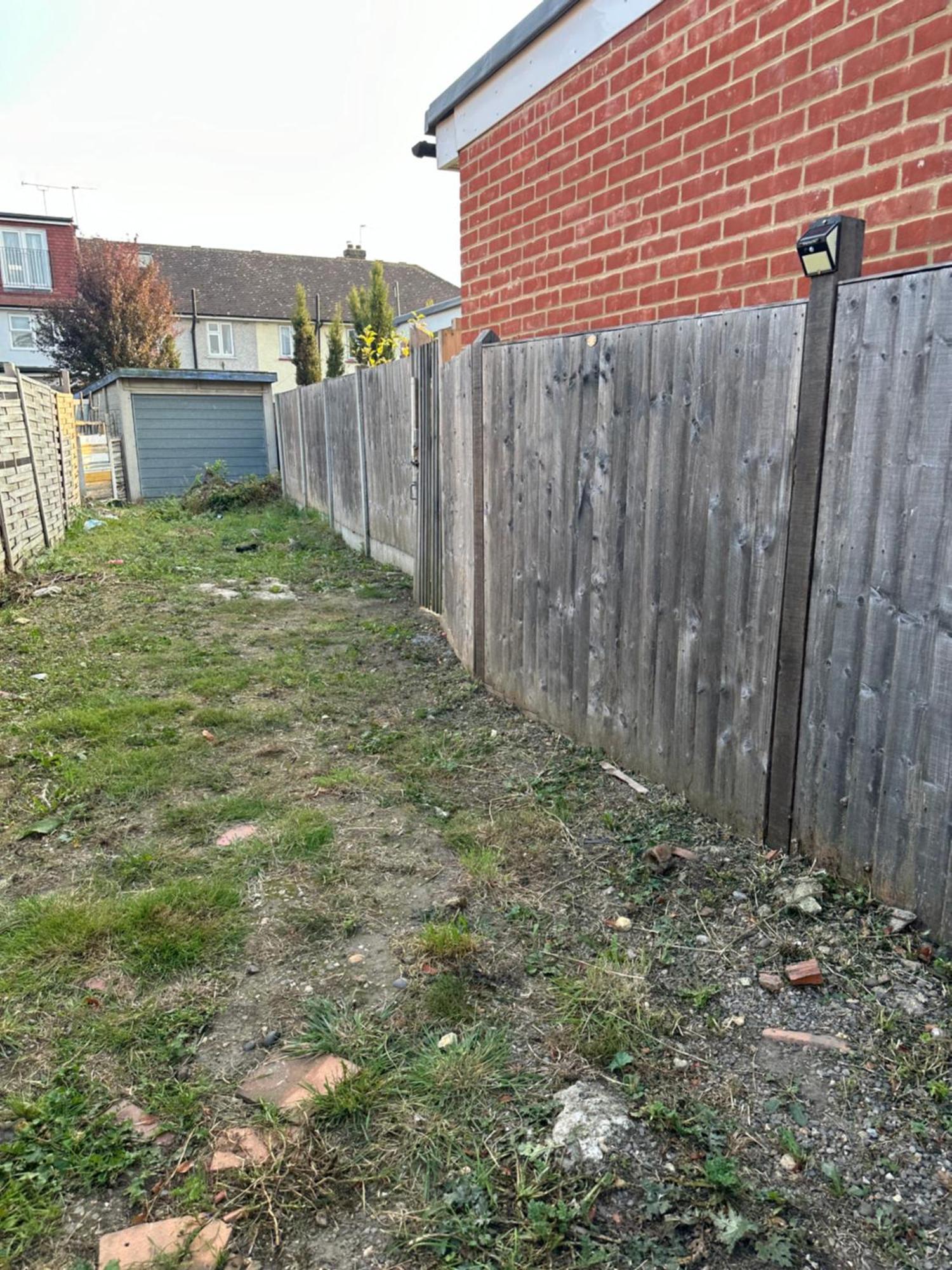 Luxury Ensuite Studio In Crayford Dartford Bexley London With Full Kitchen And Side Garden Alleyway Entrance Erith エクステリア 写真